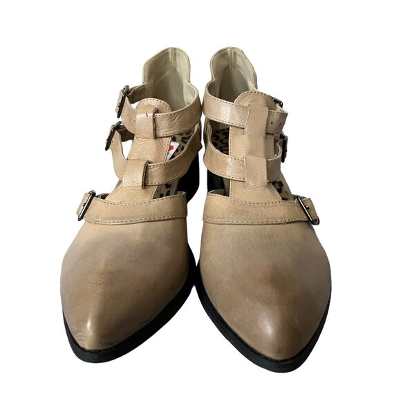 Two Lips Booties Womens 9 Zeta Taupe Leather Ankle Boots Straps Accent Buckle - Picture 5 of 8